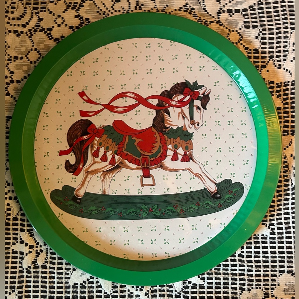 🎠🎄Vintage Christmas Rocking Horse Decorative Metal Serving Tray 🎄 1980s
